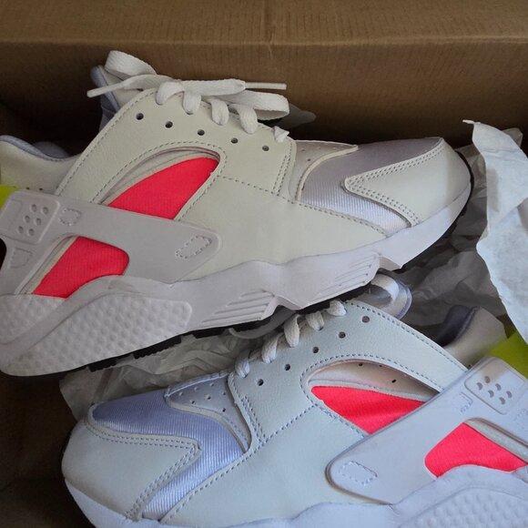 Nike Huarache - Picture 2 of 2